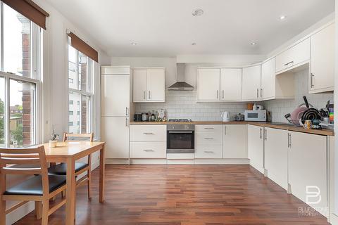 3 bedroom flat for sale, Coldharbour Lane, Camberwell