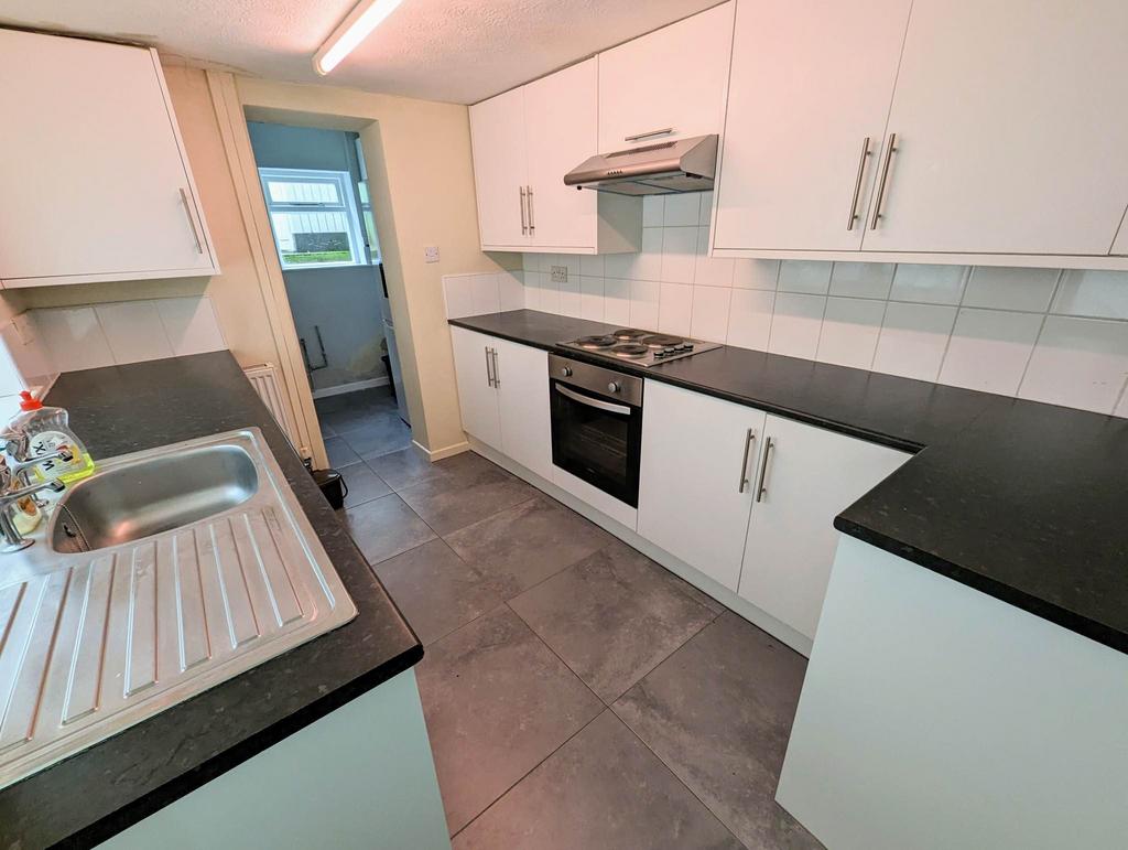 Graham Street, Baneswell, Newport, 2 bed terraced house £850 pcm (£