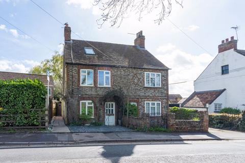 12 Abingdon Road, Sutton Courtenay, Abingdon, OX14 4NF