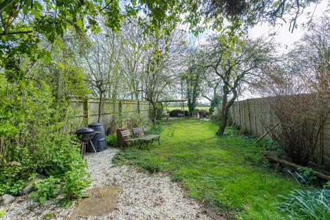 12 Abingdon Road, Sutton Courtenay, Abingdon, OX14 4NF