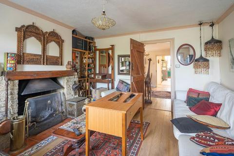 12 Abingdon Road, Sutton Courtenay, Abingdon, OX14 4NF
