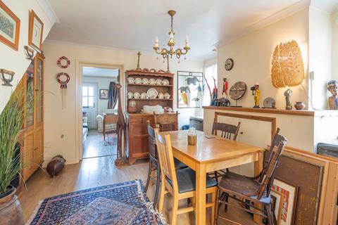 12 Abingdon Road, Sutton Courtenay, Abingdon, OX14 4NF