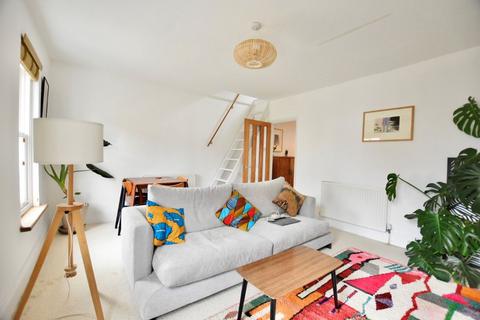 1 bedroom flat to rent, Tennyson Road, Leyton, E10
