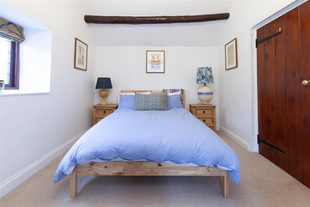 Master Bedroom 1.jpg