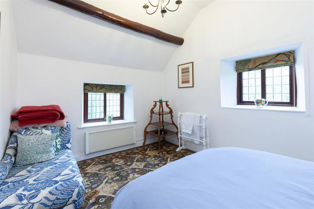 Master Bedroom 2.jpg