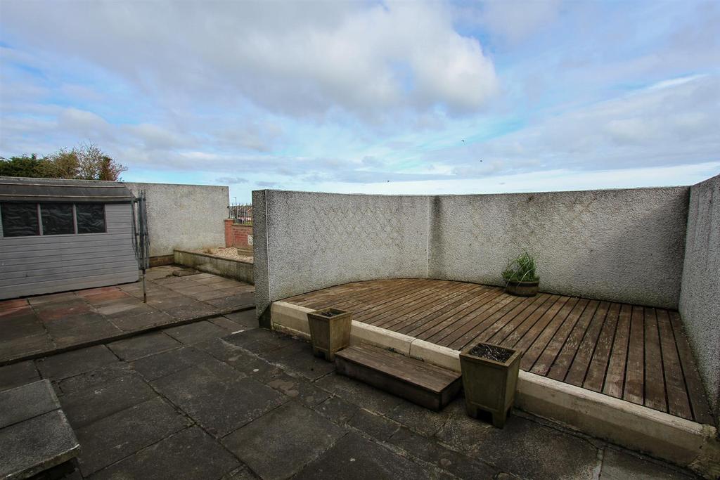 Eastcliffe, Spittal, BerwickUponTweed 3 bed terraced house £120,000