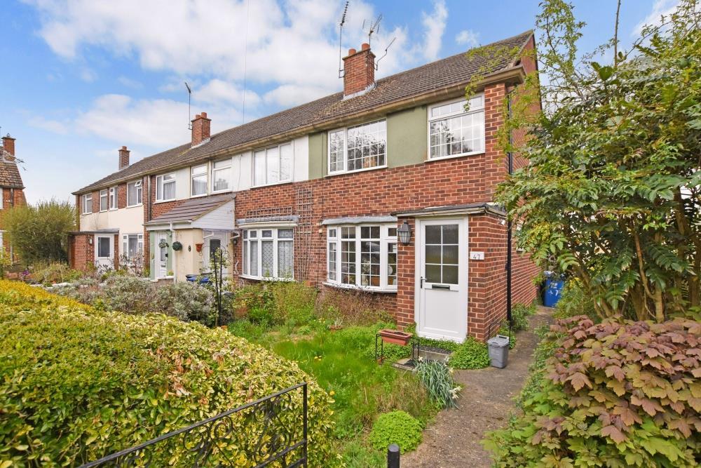 Linden Road, Bicester 2 bed end of terrace house for sale £300,000