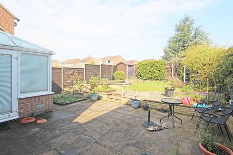 122 Hayfield, Stevenage, SG2 7JR