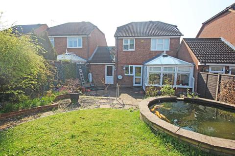 122 Hayfield, Stevenage, SG2 7JR