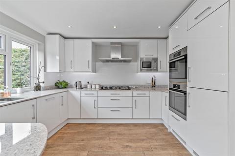 4 bedroom detached house for sale - Ash Grove, Wheathampstead, St. Albans