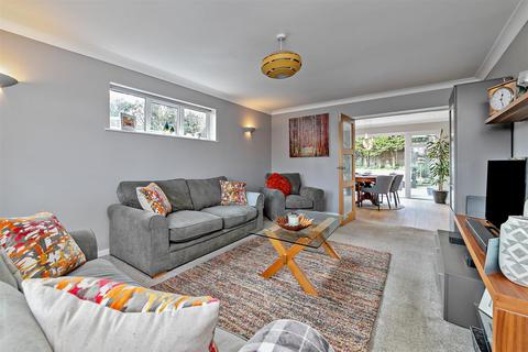 4 bedroom detached house for sale - Ash Grove, Wheathampstead, St. Albans