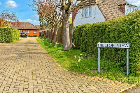 1 Hilltop View, Wheathampstead, St Albans, AL4 8AJ