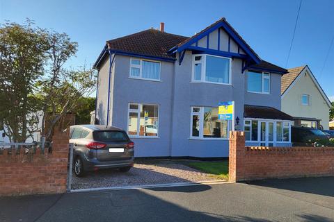 4 bedroom detached house for sale, Crugan Avenue, Kinmel Bay