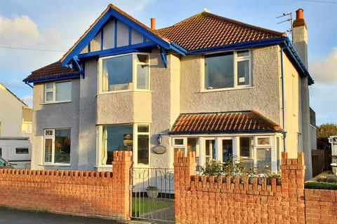 4 bedroom detached house for sale, Crugan Avenue, Kinmel Bay