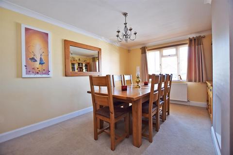 8 Boughton Close, Gillingham, ME8 6ND