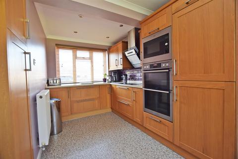 8 Boughton Close, Gillingham, ME8 6ND