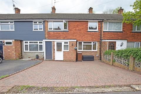 16 Barleycorn Drive, Gillingham, ME8 9NA