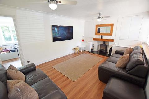 16 Barleycorn Drive, Gillingham, ME8 9NA