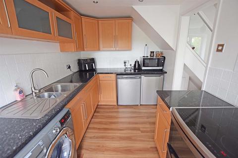 16 Barleycorn Drive, Gillingham, ME8 9NA