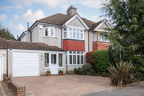 15 Tattenham Grove, Epsom, KT18 5QW