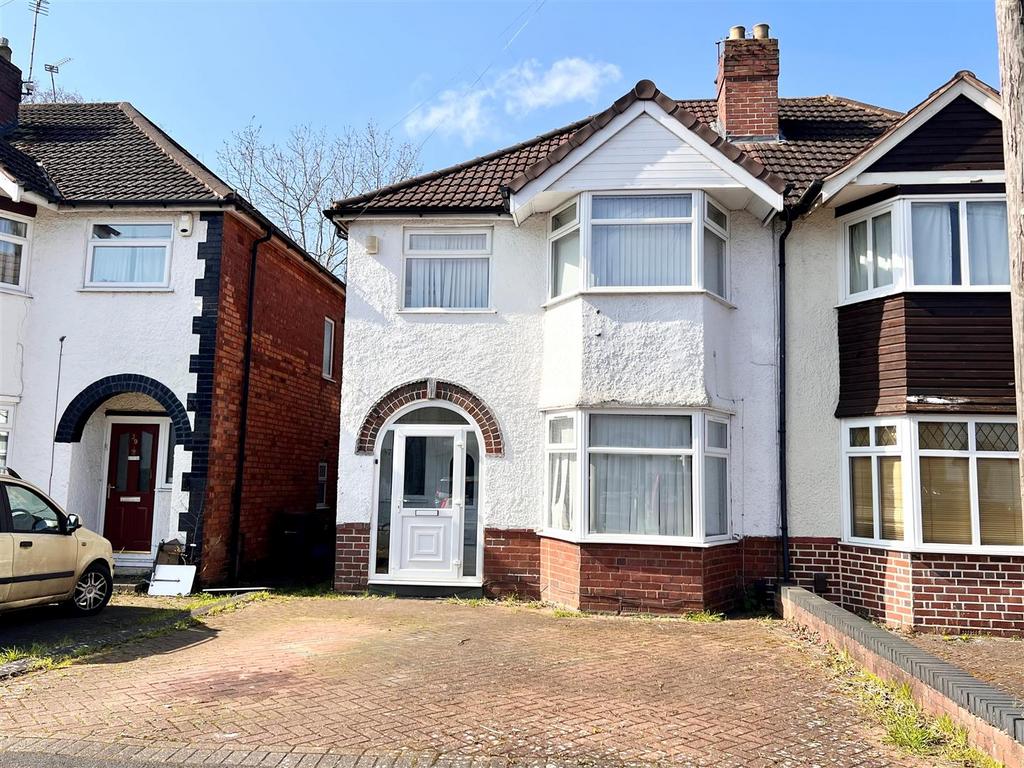 Hilton Avenue, Hall Green, Birmingham 3 bed semidetached house £340,000