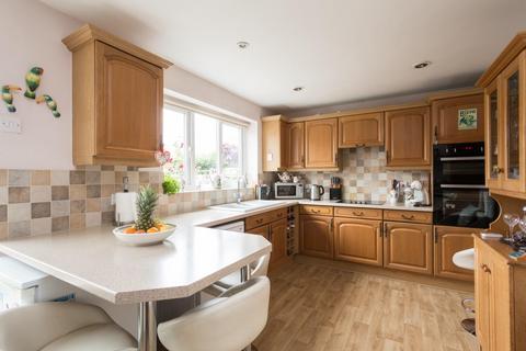 8 Horner Close, Huby, York, YO61 1YE