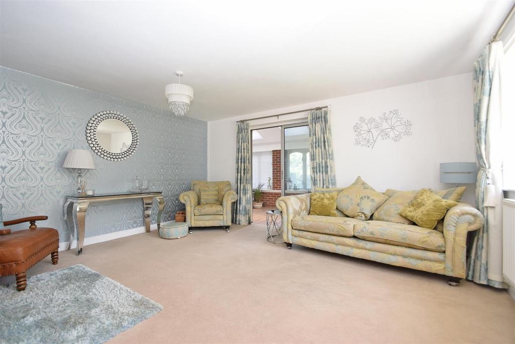 Kinnerley, Oswestry 4 bed detached house for sale £510,000