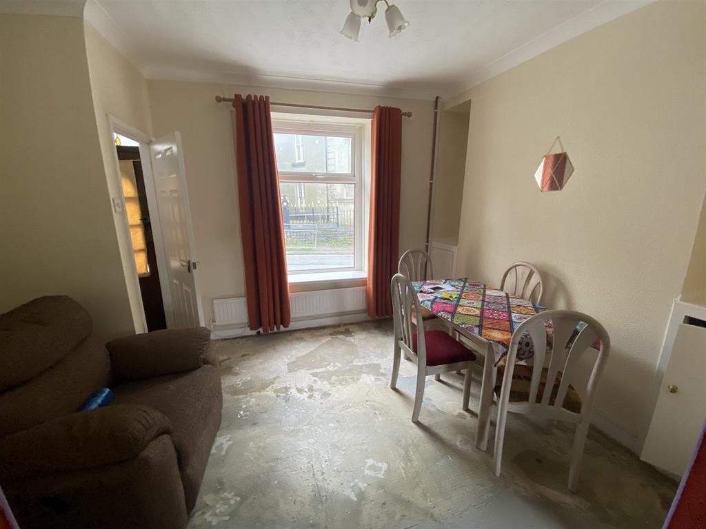 Marble Hall Road, Llanelli 2 bed terraced house £84,995