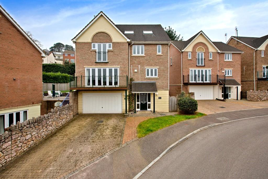 Sandford View, Newton Abbot 5 bed detached house £439,950