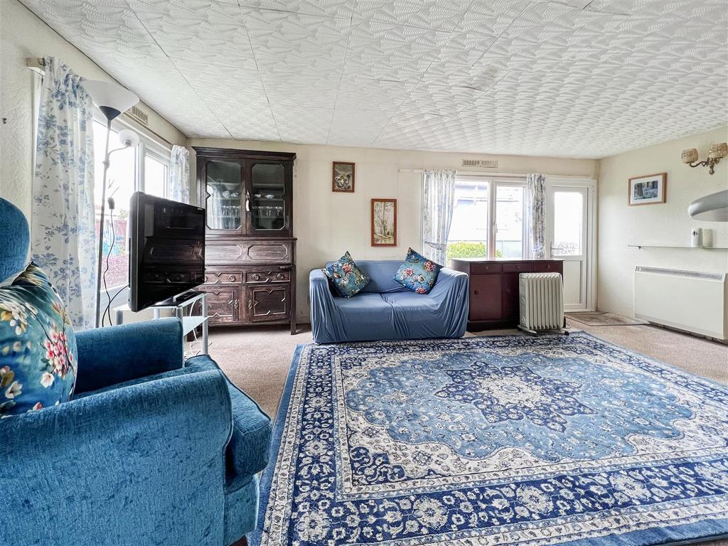 Applegarth Park, Seasalter, Whitstable 2 bed park home for sale £79,995