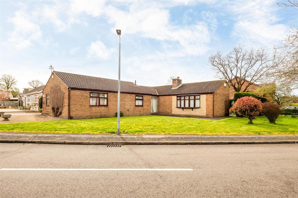 The Dene, Skellingthorpe, Lincoln 3 bed bungalow for sale £340,000