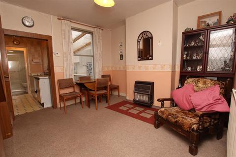7 Napier Terrace, Exeter, EX4 3EZ