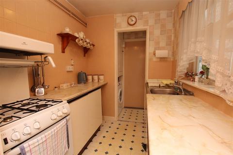 7 Napier Terrace, Exeter, EX4 3EZ