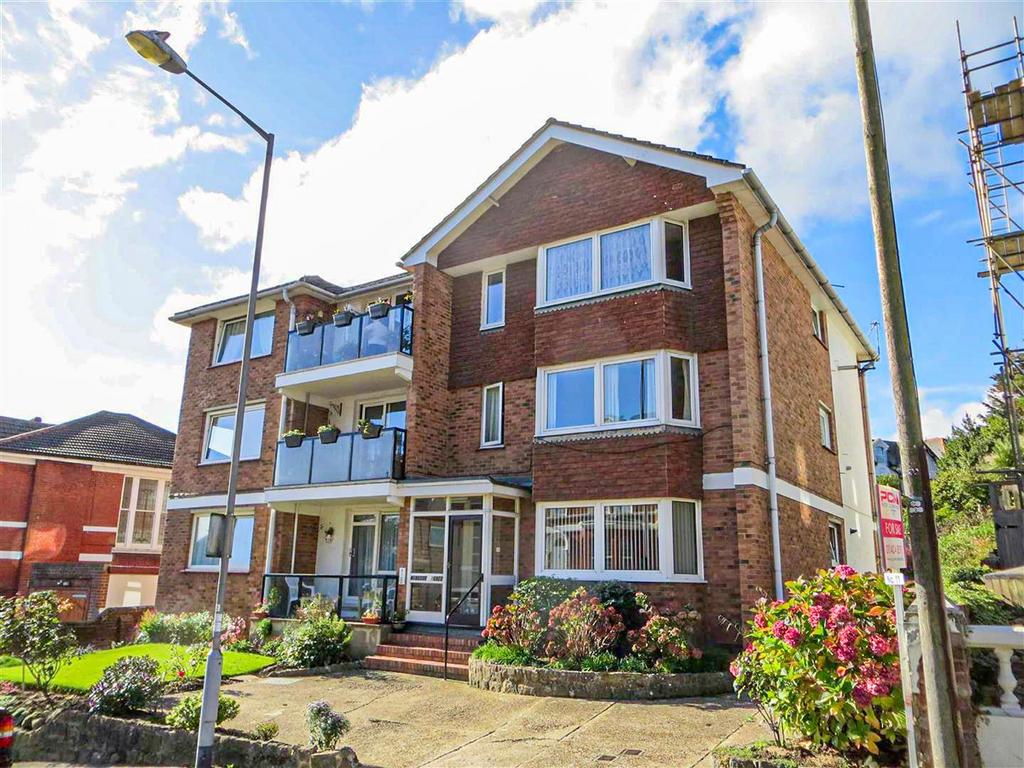 St. Helens Park Road, Hastings 2 bed flat for sale £230,000
