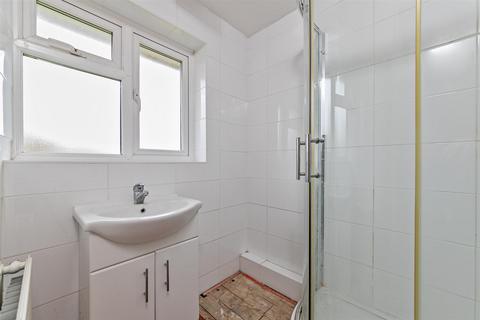 10 Hyde Lane, Bovingdon, Hemel Hempstead, HP3 0EG