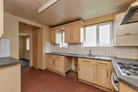 10 Hyde Lane, Bovingdon, Hemel Hempstead, HP3 0EG