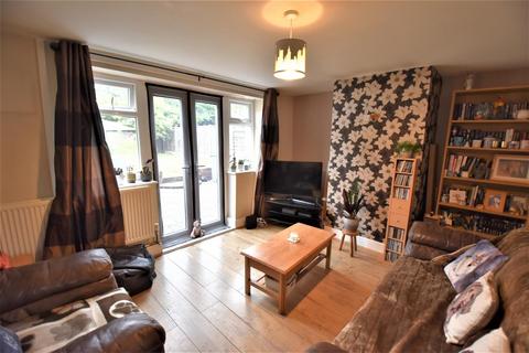 3 bedroom end of terrace house for sale, Tavistock Road, Sale
