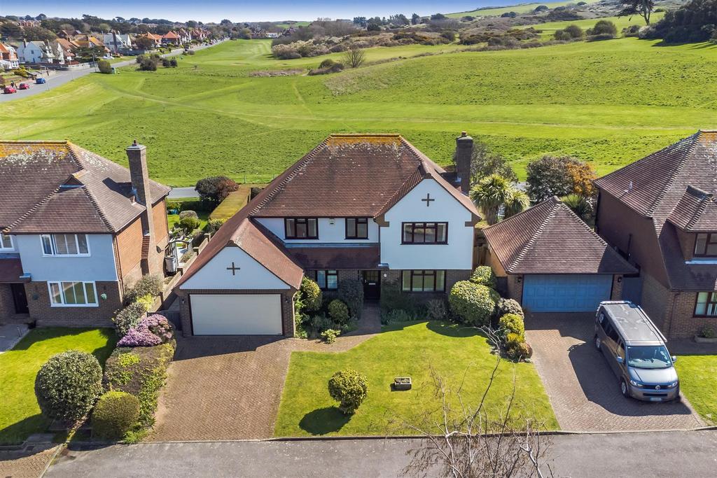 Sunningdale Close, Seaford 4 bed detached house for sale £900,000