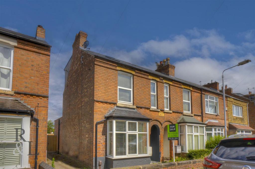 Byron Road, West Bridgford, Nottingham 3 bed end of terrace house for