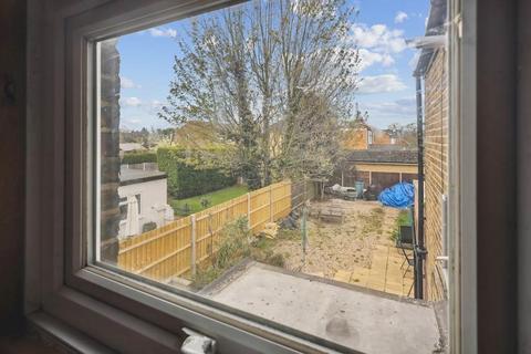 48a Feltham Road, Ashford, TW15 1DH