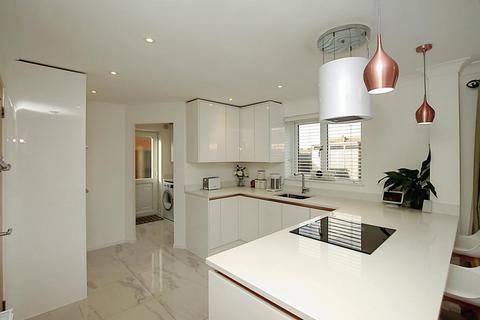 15 The Leaze, Yate, Bristol, BS37 5XJ