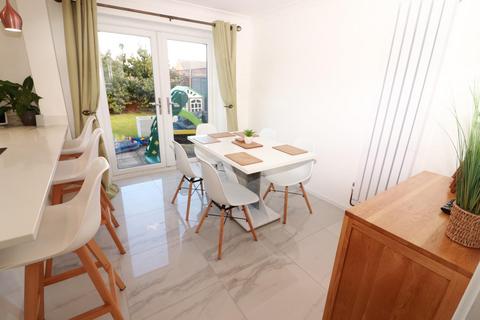 15 The Leaze, Yate, Bristol, BS37 5XJ