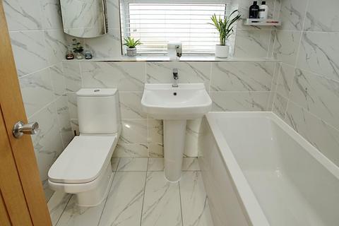 15 The Leaze, Yate, Bristol, BS37 5XJ