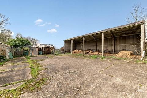 5 bedroom equestrian property for sale - CLOUDS HILL FARM, OXSHOTT, KT22