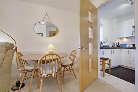 2 bedroom apartment for sale, Miami House, Princes Road, Chelmsford, Essex, CM2 9GE