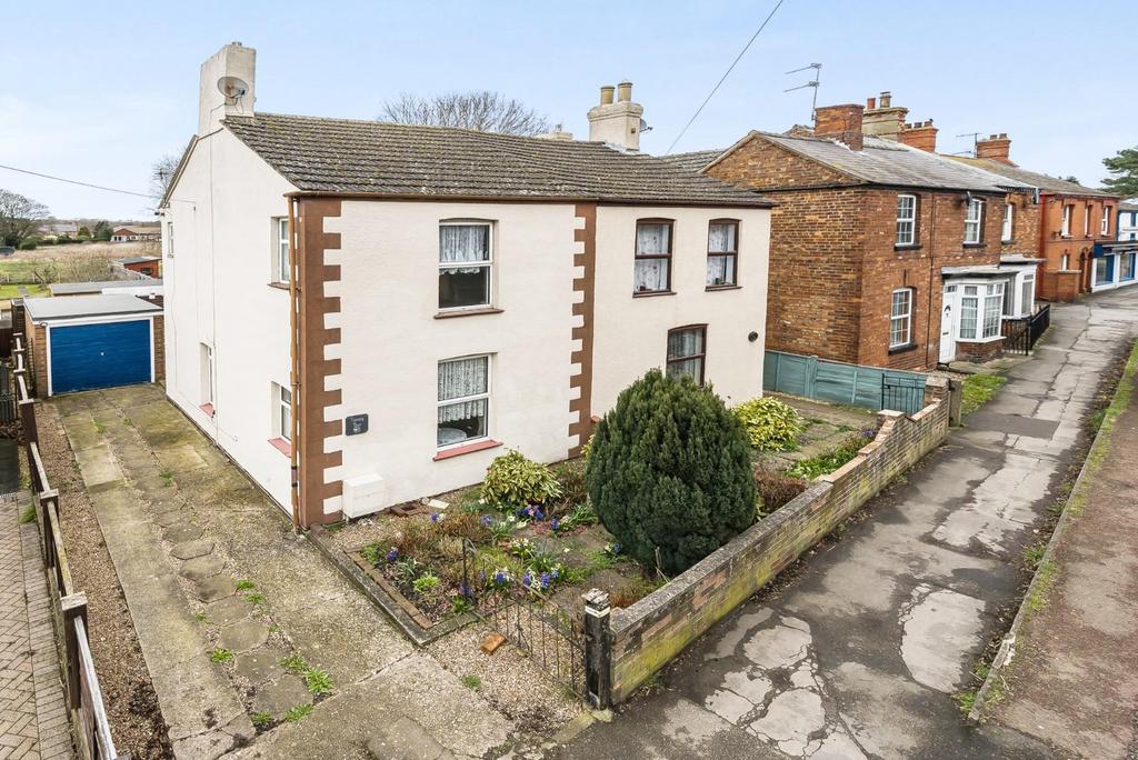 High Street Coningsby Lincoln 2 Bed Semi Detached House For Sale £