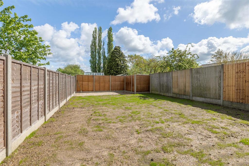 Astwick Road, Stotfold, SG5 4BQ 4 bed semidetached house £475,000