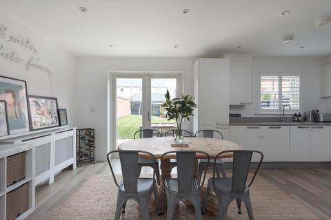 9f Lansdowne Road, Bedford, MK40 2BY