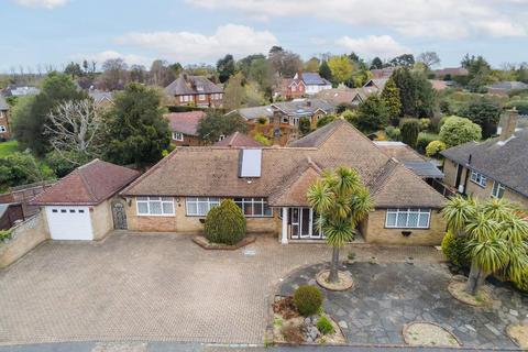 4 Beverley Close, Epsom, KT17 3HB