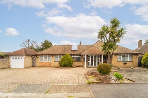 4 Beverley Close, Epsom, KT17 3HB